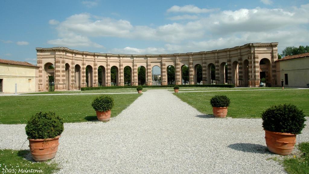 Agriturismo Corte Rocca San Giorgio di Mantova Buitenkant foto