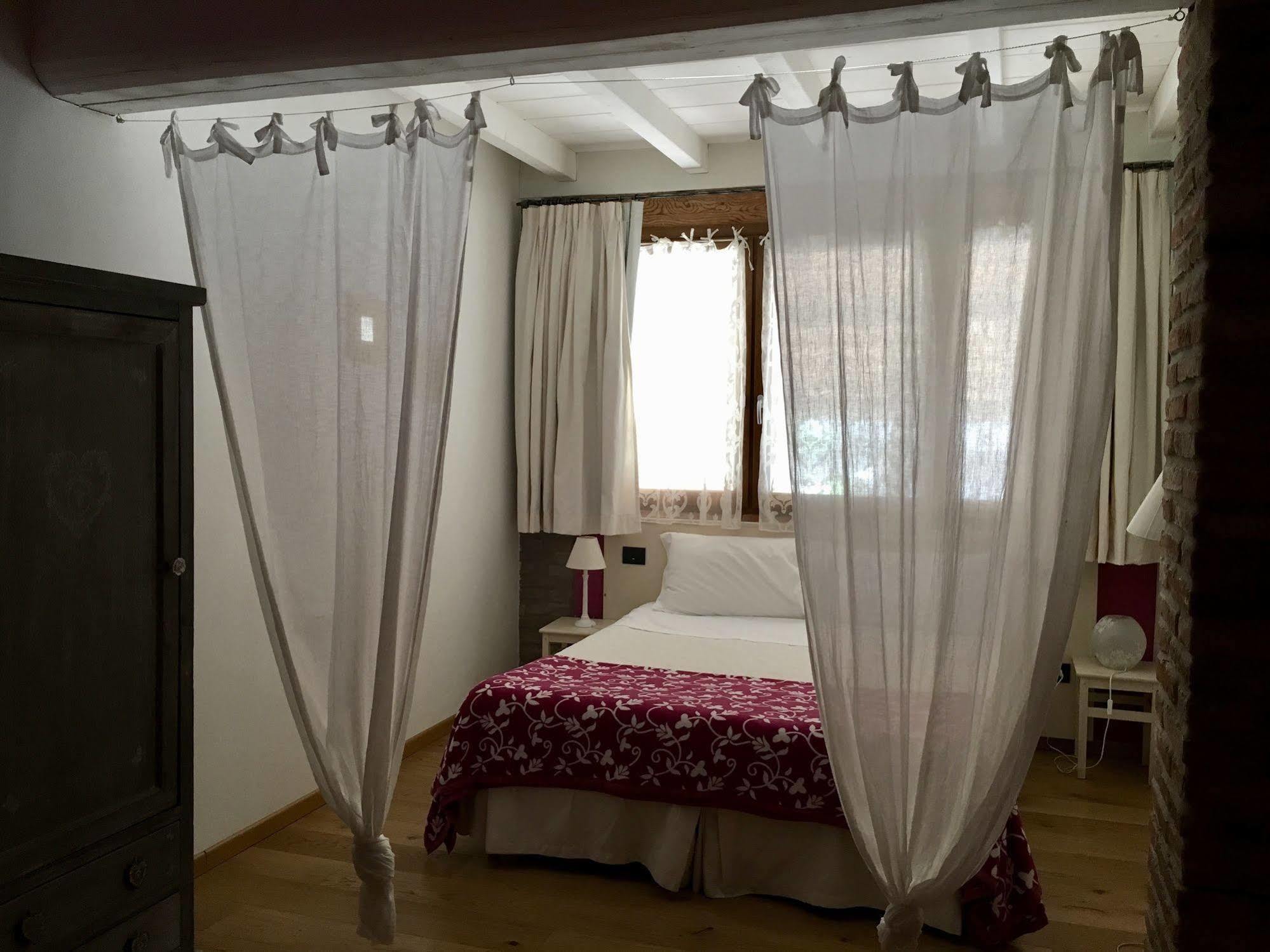 Agriturismo Corte Rocca San Giorgio di Mantova Buitenkant foto