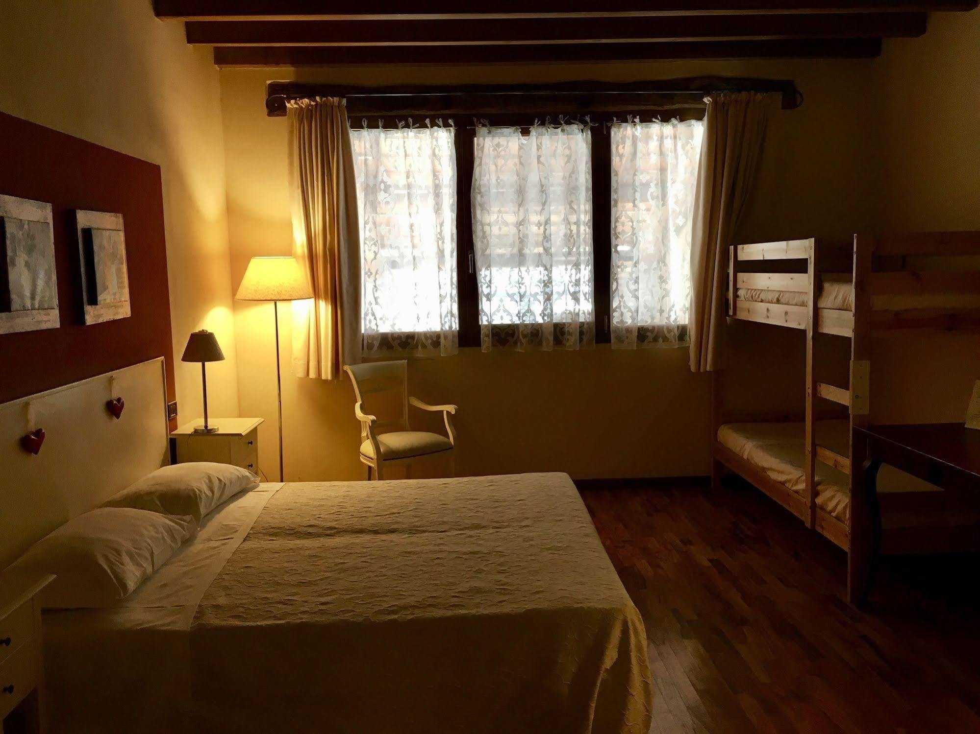 Agriturismo Corte Rocca San Giorgio di Mantova Buitenkant foto